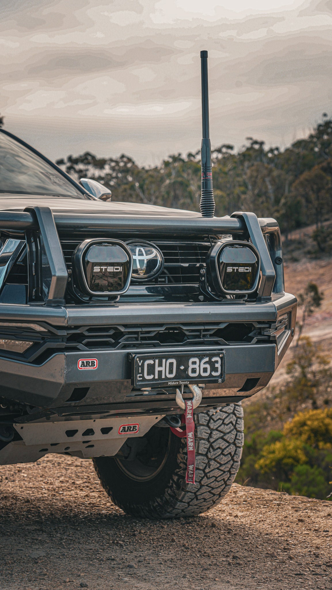 GME UHF CB Radio XRS Connect Outback Pack - XRS-330COB (SUPPLIED & FITTED TO BULL BAR IN STORE ONLY)