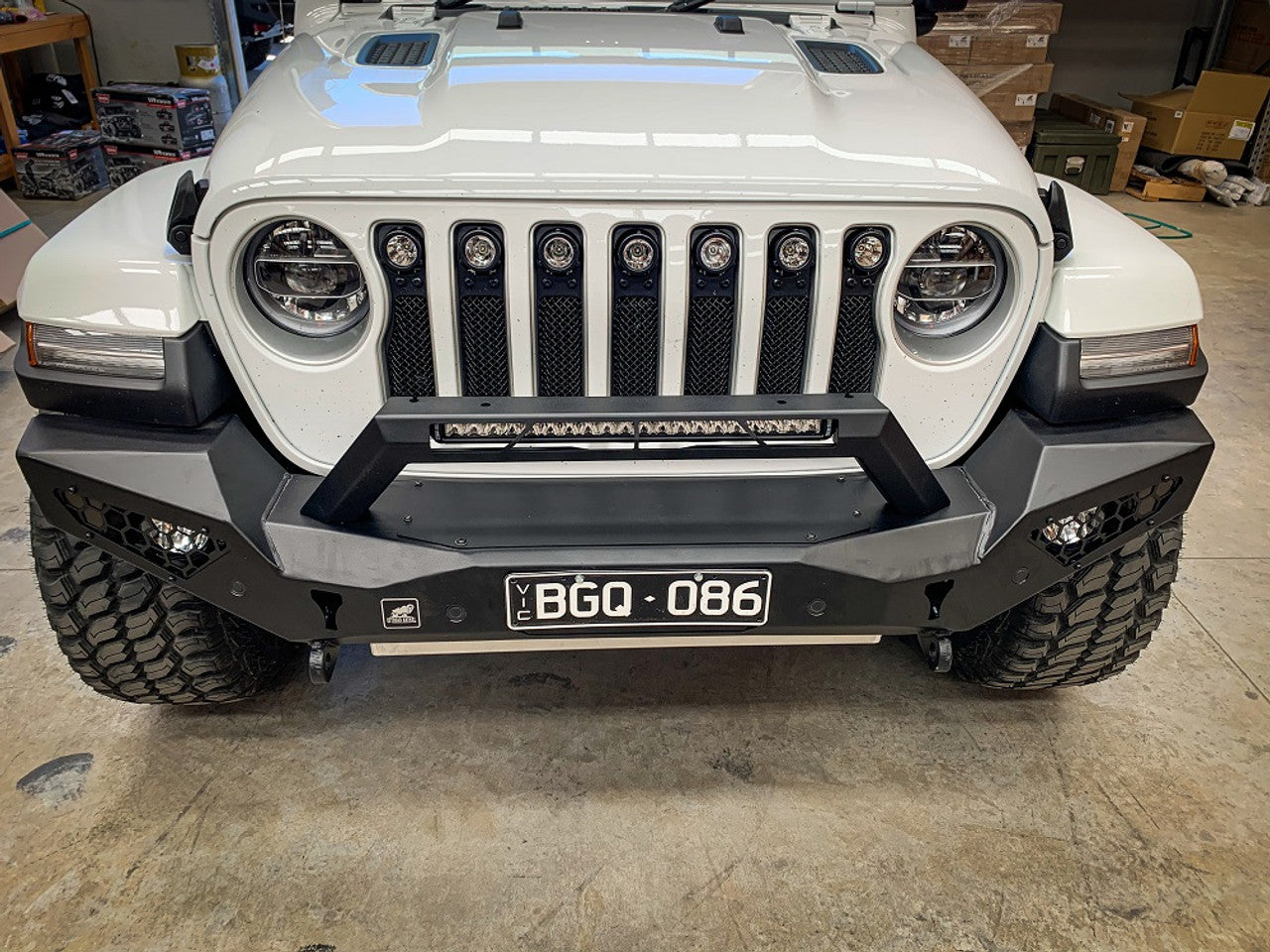 Predator Bull bar, Jeep Wrangler JL and JT Gladiator 2019 on (SUPPLIED & FITTED IN STORE ONLY)