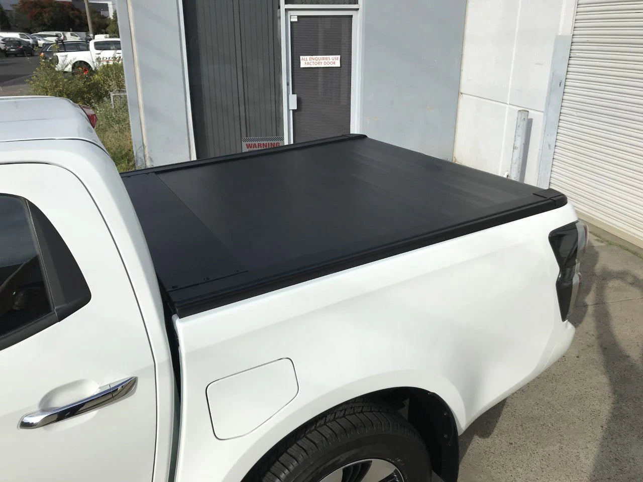 ISUZU D-MAX RG DC 2021+ ELECTRIC ROLLER SHUTTER COVER for Sports Bar tonneau hard lid RT1 (SUPPLIED & FITTED IN STORE ONLY)