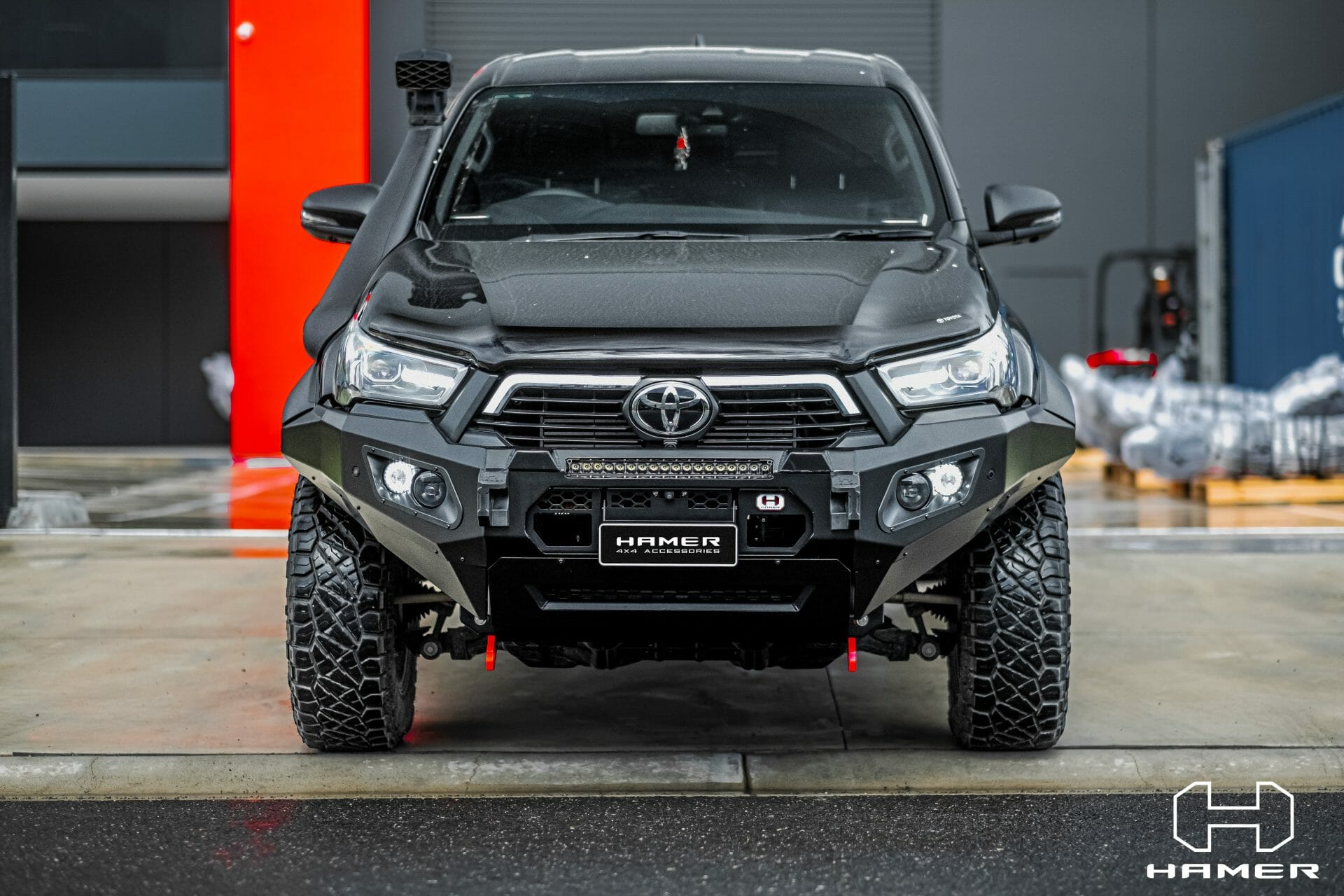 HAMER King series bull bar for Toyota Hilux Rogue (2022 – Present) - Image 3