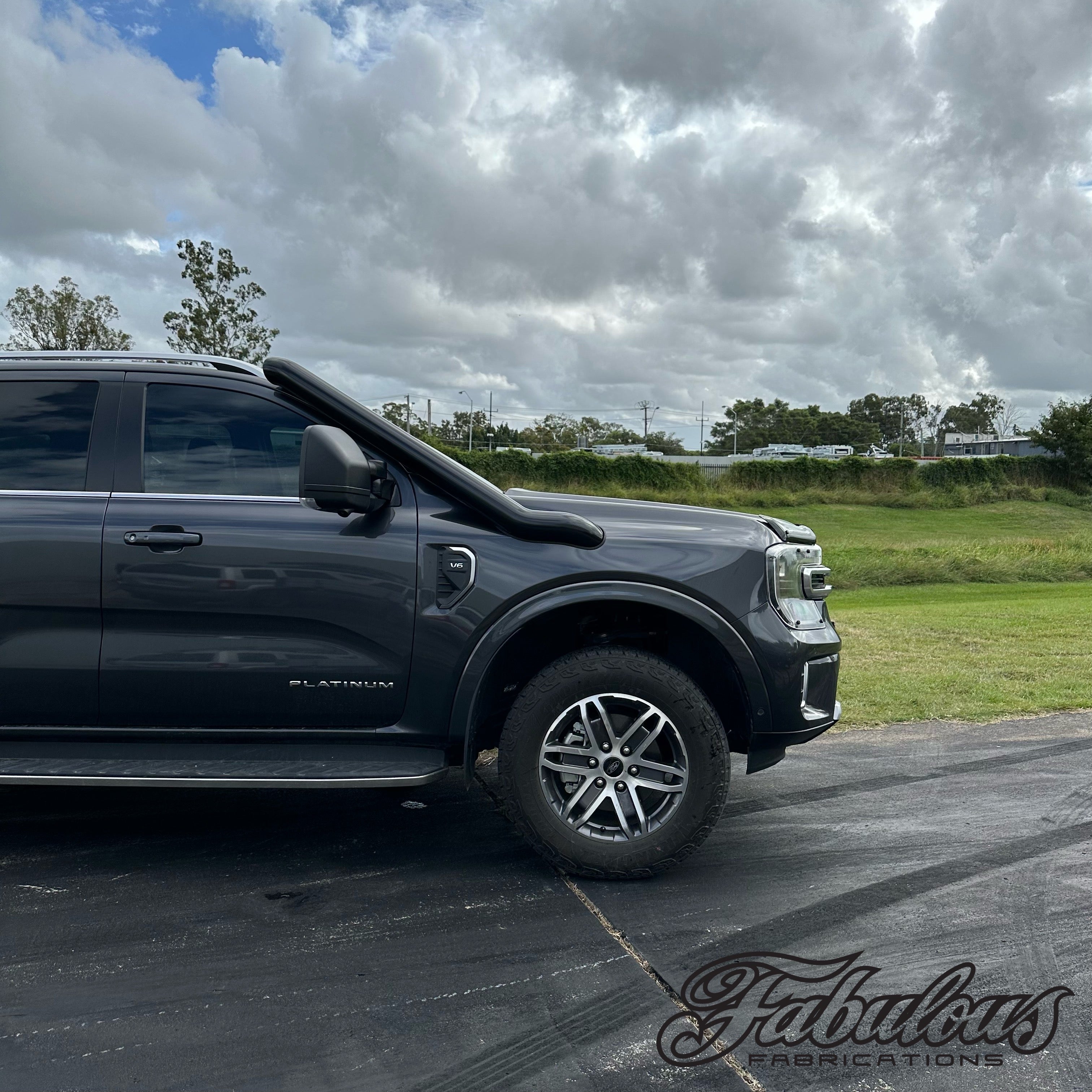 Ford Everest Next Gen 4 Inch Stainless Snorkel and Alloy Washer Bottle Kit (Short & Mid Entry Available) (Silencer Included) - Image 3