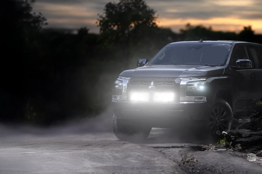 MV Triton Behind-Grille Light Bar - Image 2