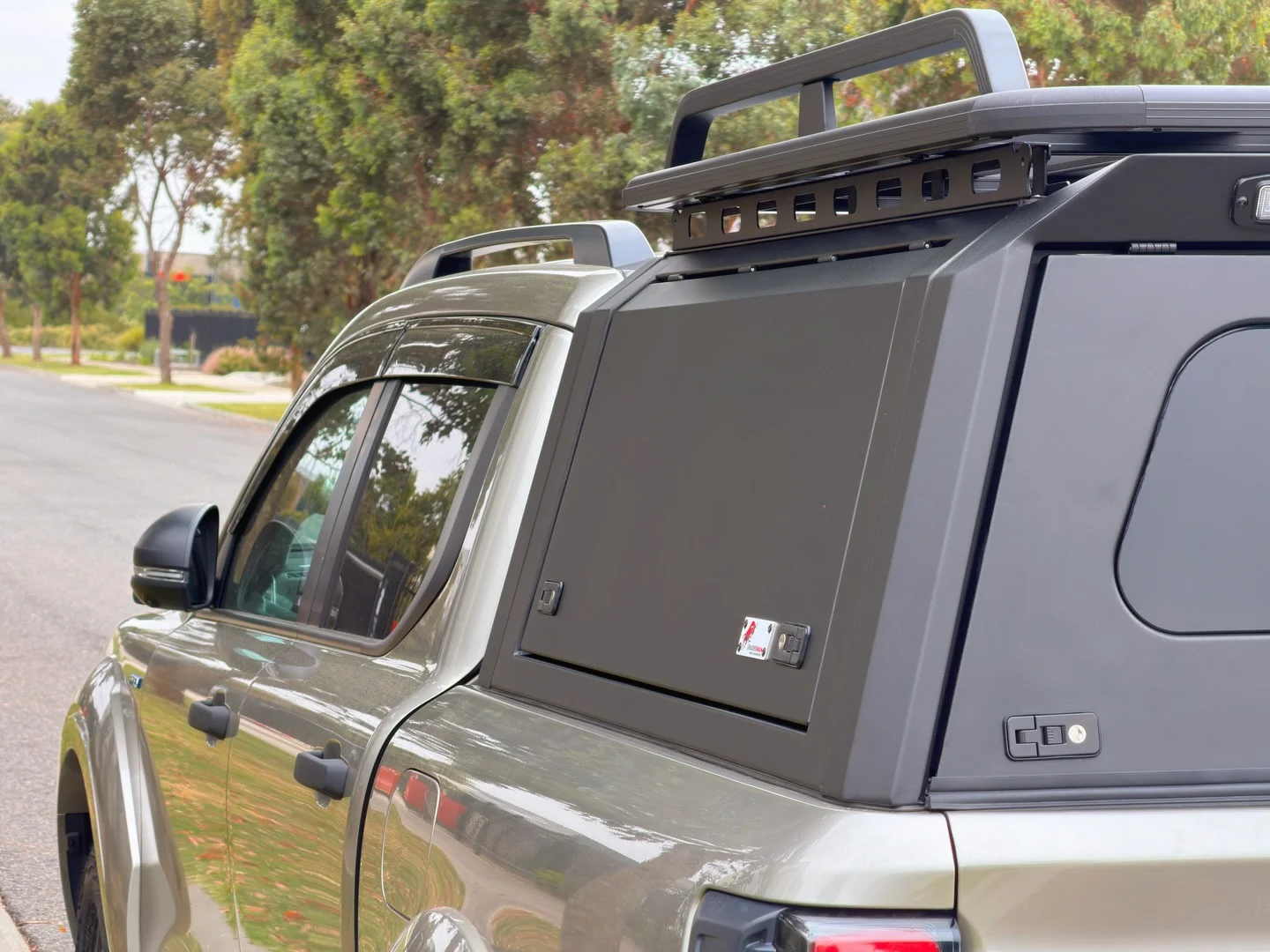 D1 Solid Aluminium Canopy - Image 5