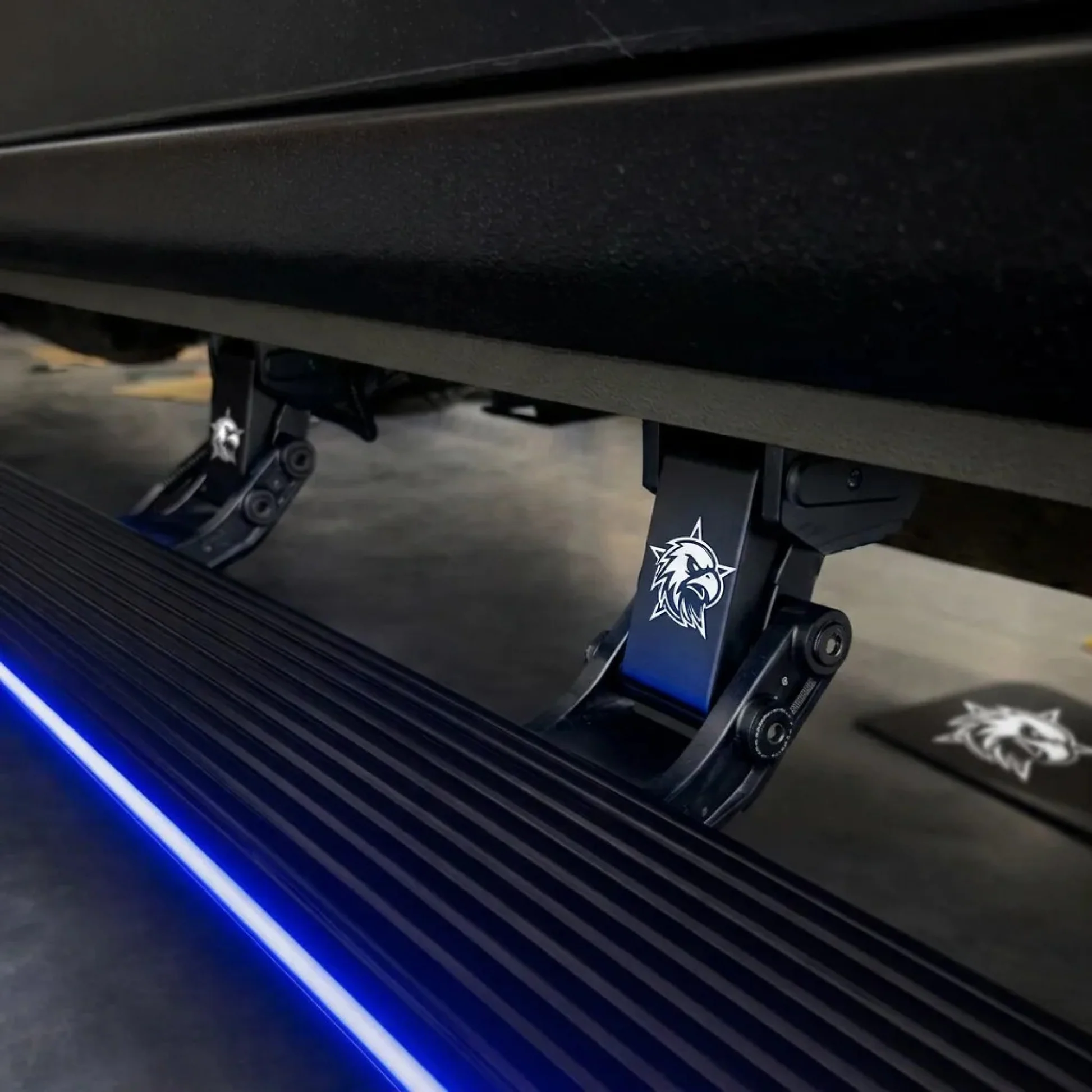 AMTRUX StealthStep Electric Side Steps suits Toyota Tundra (22-26) - Image 4