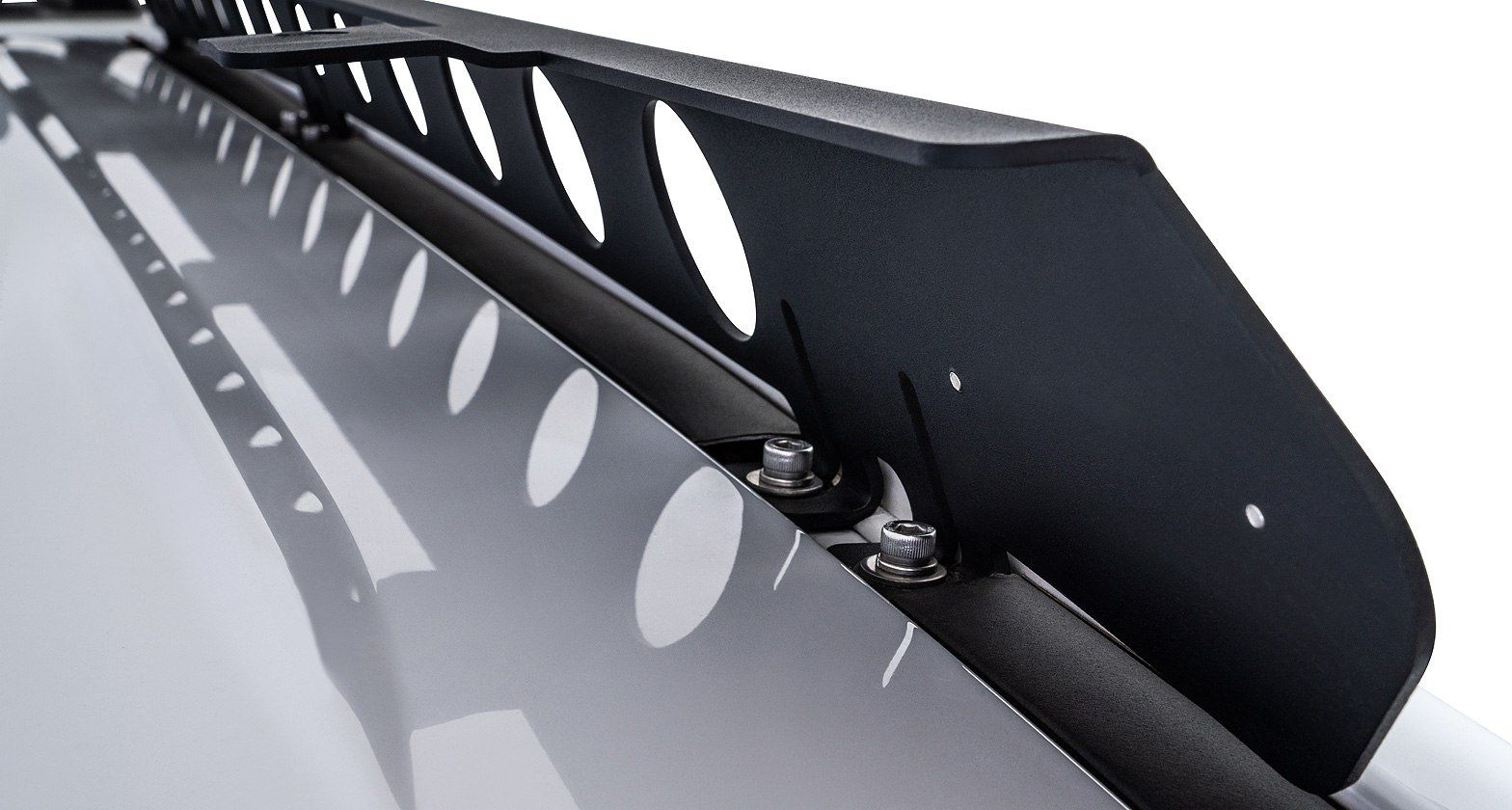 Rhino-Rack Backbone Mounting System - Chevrolet Silverado - Image 4