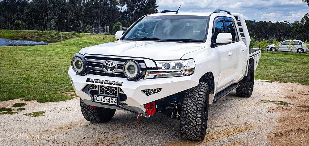 Predator Bull bar, To suit Toyota Land Cruiser 200 Series, 2015-2021 - Image 3
