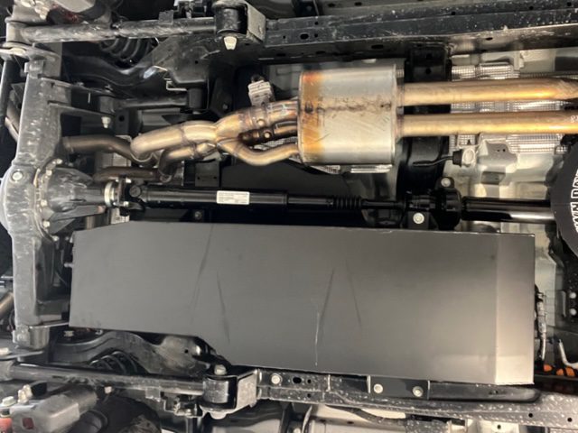 FORD RANGER RAPTOR NEXT-GEN (2022 – PRESENT) 140 LITRE REPLACEMENT LONG RANGE FUEL TANK - Image 3